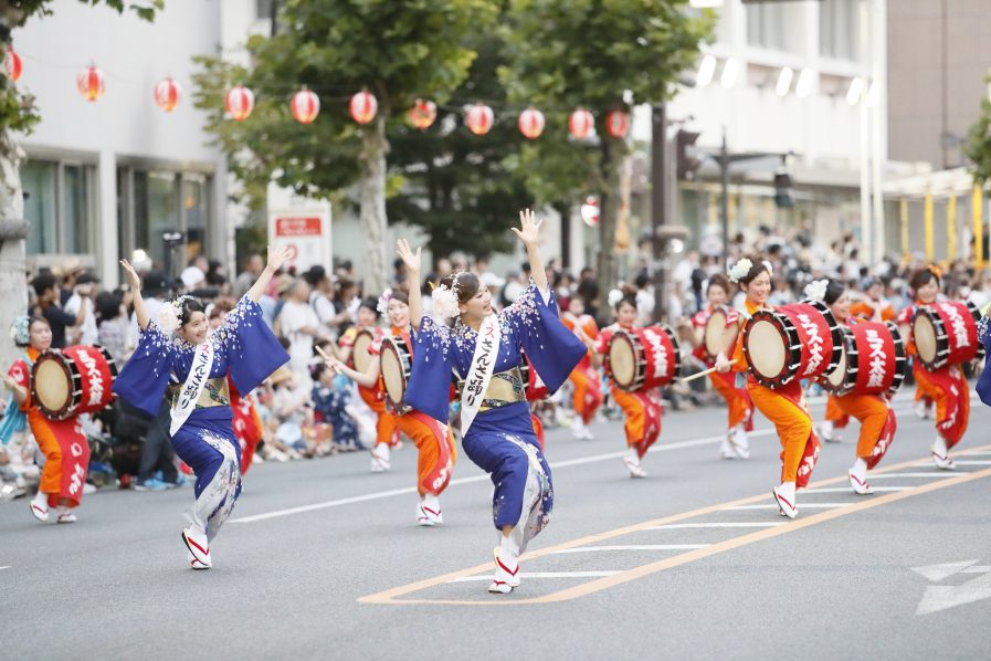 盛岡さんさ踊り | JA共済 ちいきのために 47都道府県の祭り・伝統芸能
