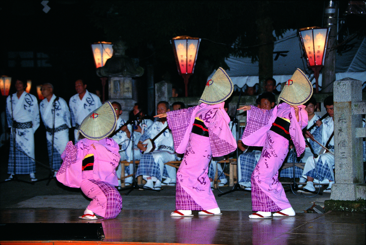 越中八尾おわら風の盆 | JA共済 ちいきのために 47都道府県の祭り・伝統芸能